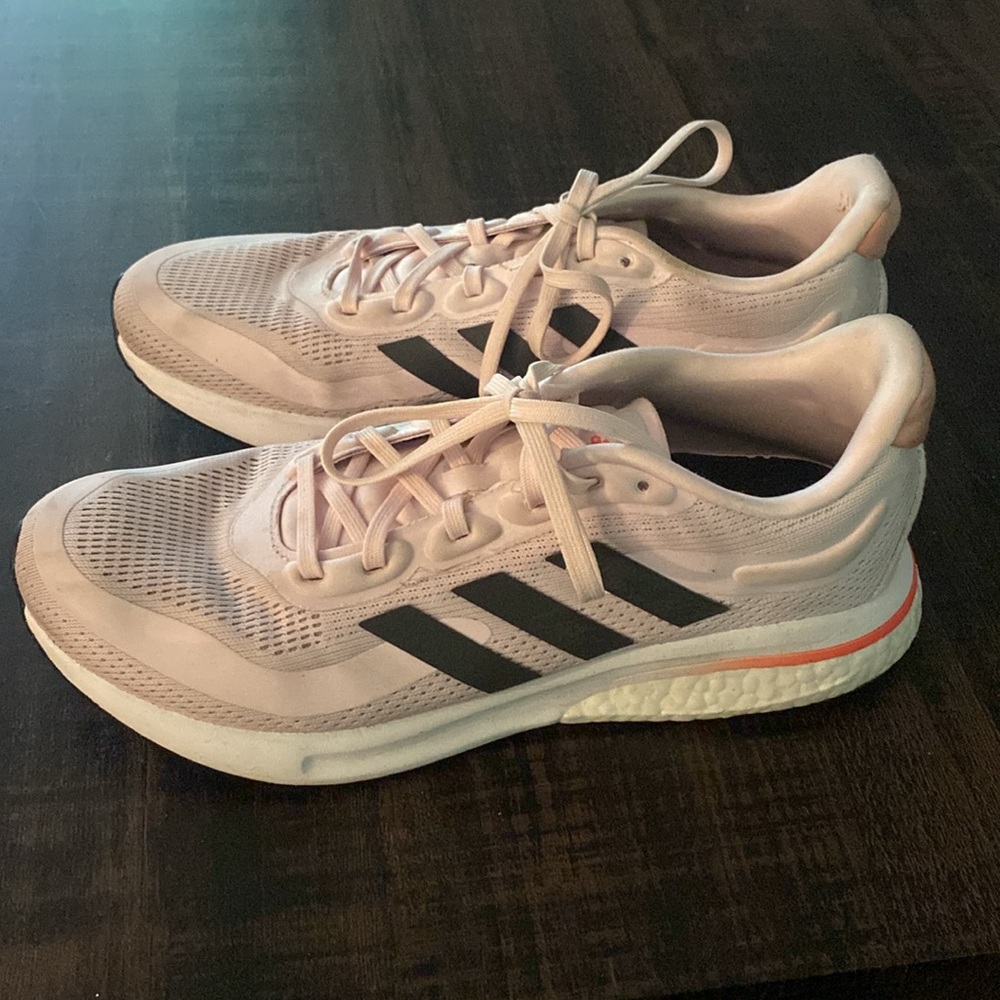 Womens Adidas sneakers